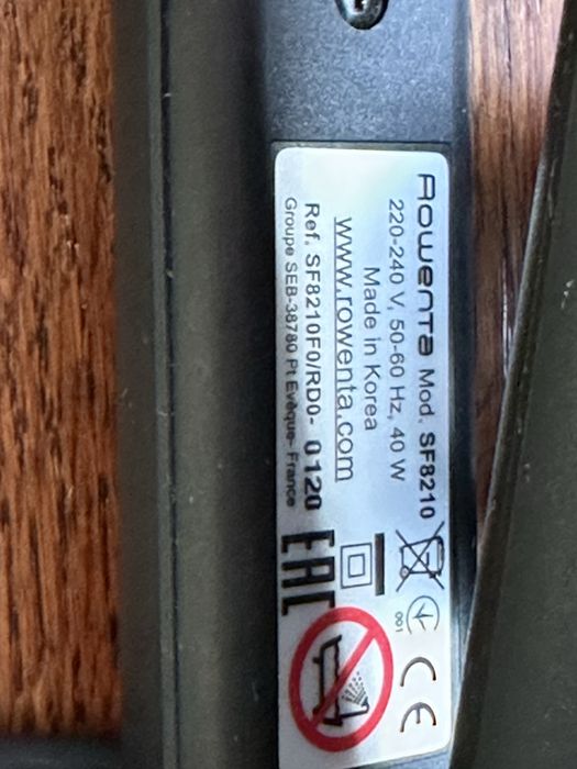 Вирівнювач волосся Rowenta Ultimate Experience SF8210