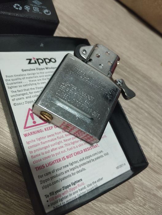 Isqueiro Zippo novo colecao