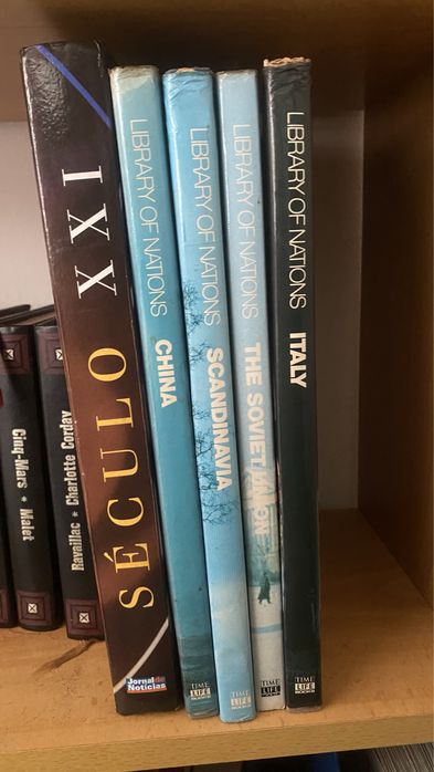 Vários livros e coleções Português e Inglês