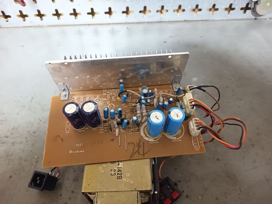 Vendo amplificador sem caixa 2x60wat Clas A