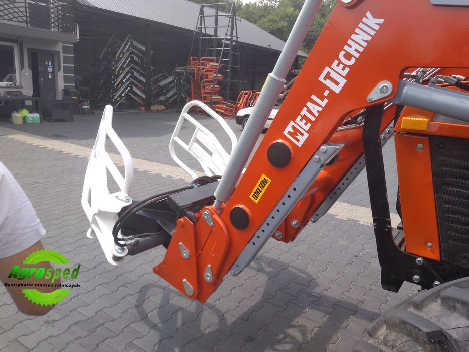 Ładowacz czołowy TUR Metal Technik z Montażem