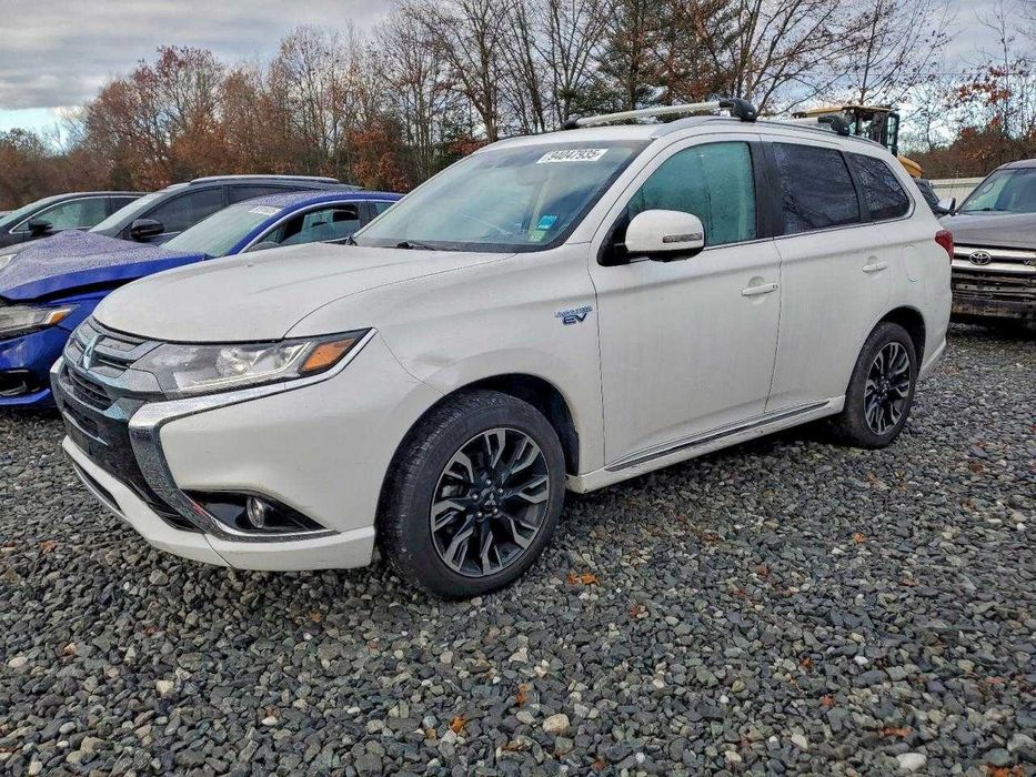 MITSUBISHI Outlander SE 2018