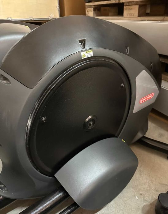 Komercyjny orbitrek Star Trac 8-RDE Rear Drive