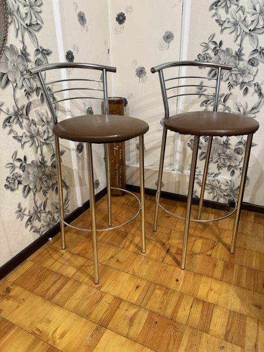 Барні стільці 4 штуки