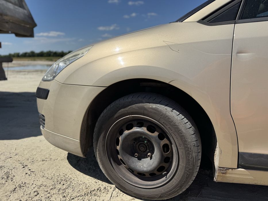 Продам Citroen C4