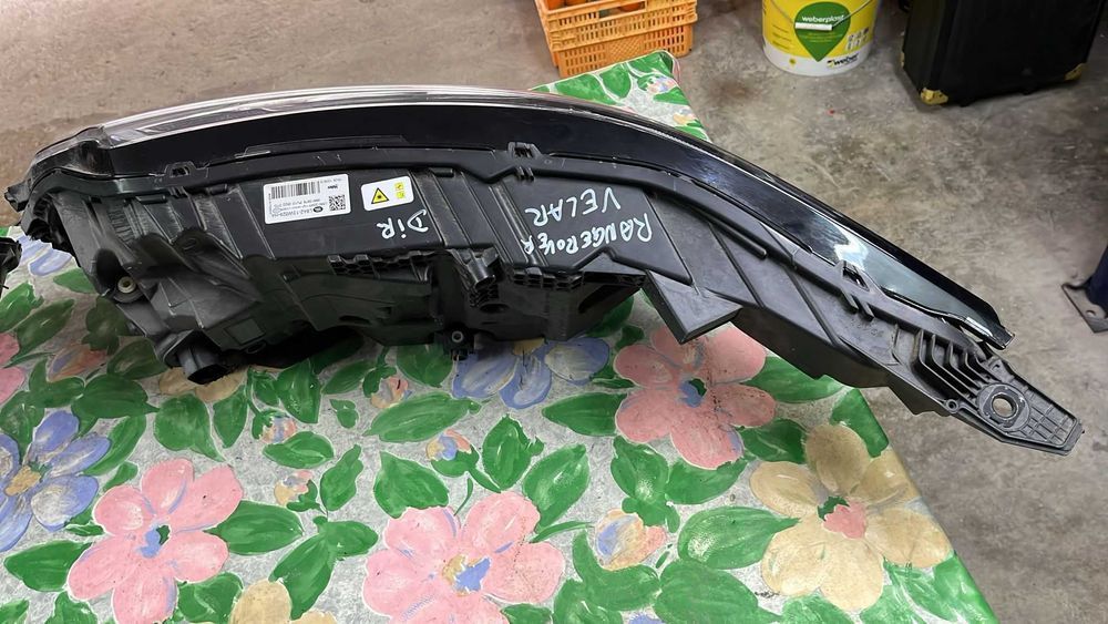 Par Farois LAND ROVER Range Rover Velar (L560)