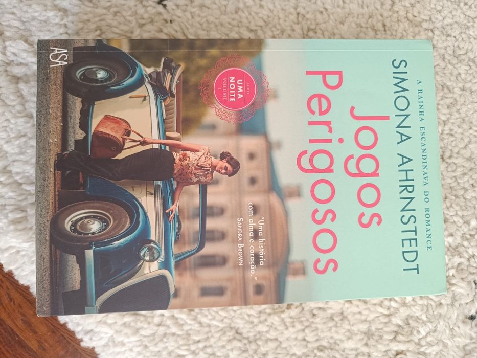 Livro "Jogos perigosos" de Simona Ahrnstedt