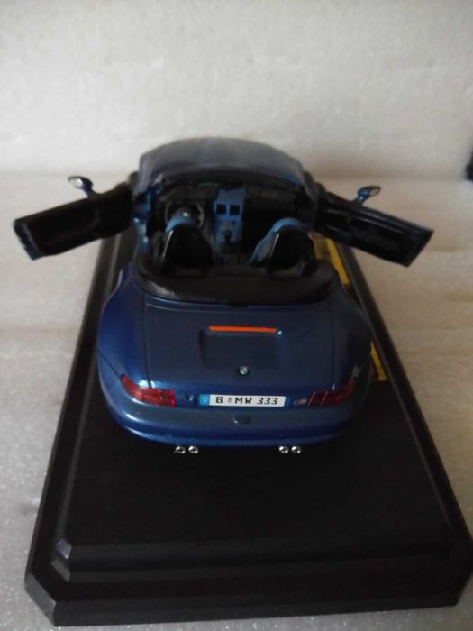 Miniatura BMW Burago.