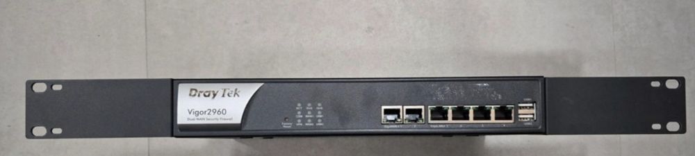DrayTek Vigor 2960 dual WAN VPN gateway router
dual-WAN security64738404782209121
