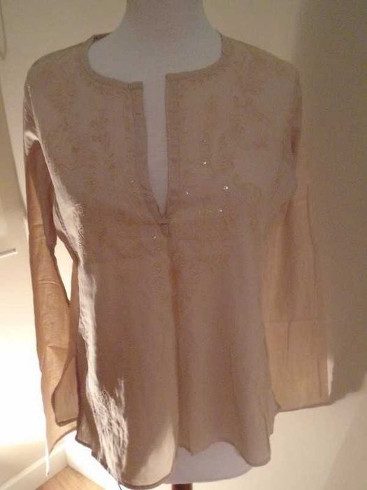 Blusa Stradivarius cor bege