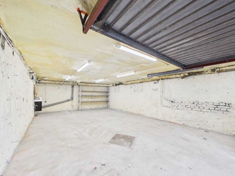 Duży garaż 40 metrów Ogrzewany z prądem i kanalizacją Na wynajem Sosnowiec - Widok 2