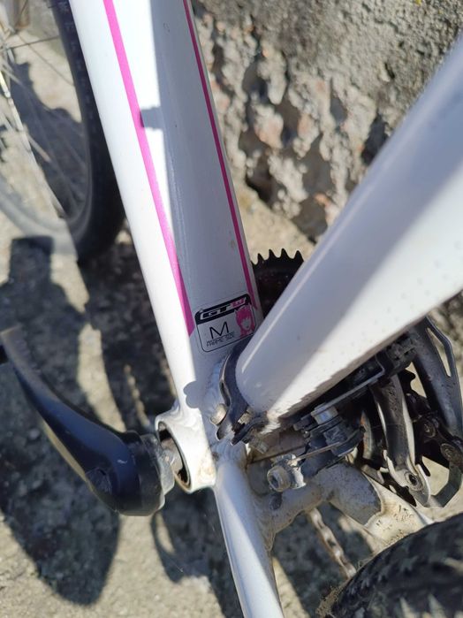 Продаю велосипед білий 5000