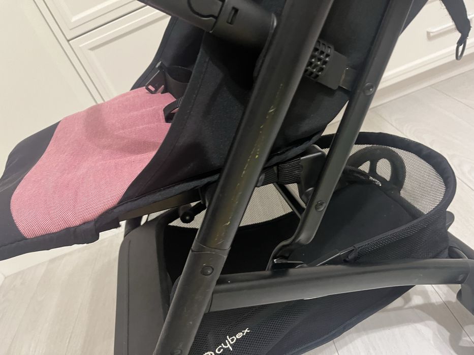 Продам прогулянковий візок Cybex beezy рожевий меланж