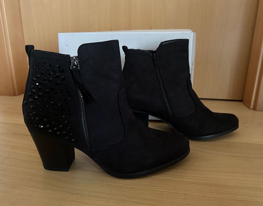 Botas Pretas Confortáveis NOVAS Nº 39