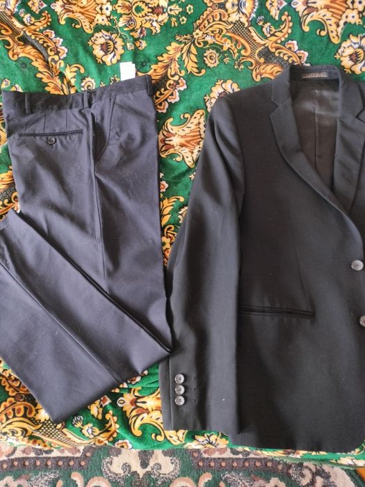 Піджак і брюки від костюма ZARA.Р.46
