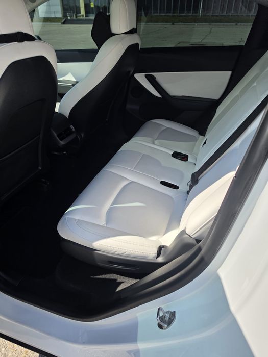 Продам Tesla model Y