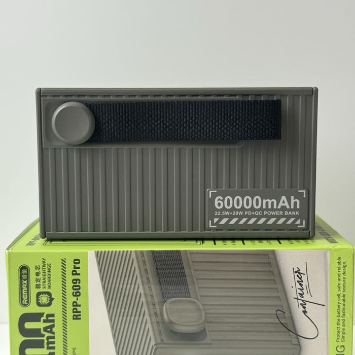 Павербанк с быстрой зарядкой 60000 mah с фонариком Remax RPP-609 22.5W