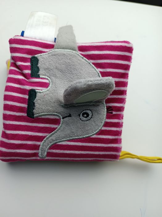 Książeczka aktywizująca, sensoryczna dla Maluszka.