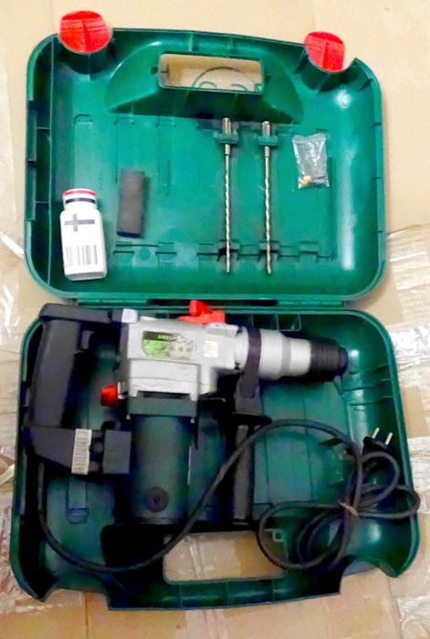 Перфоратор с ручкой держаком + подарок .