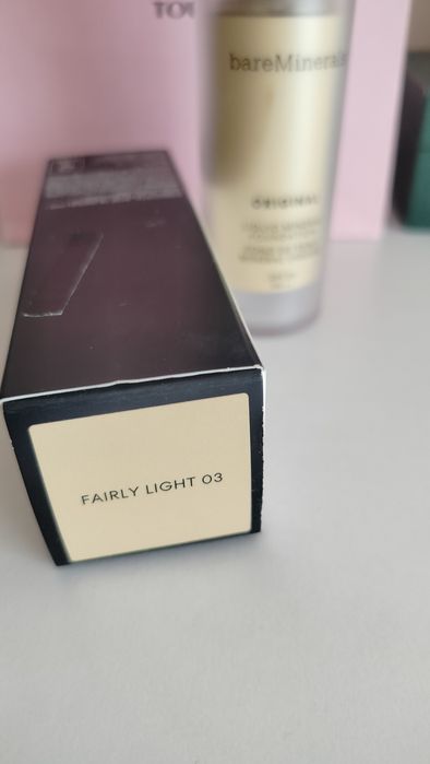 Podkład mineralny Bare Minerals Fairy Light 03
