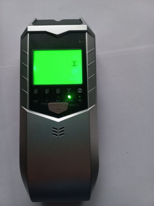 Електронний сканер для пошуку кабелів, металу , брусів