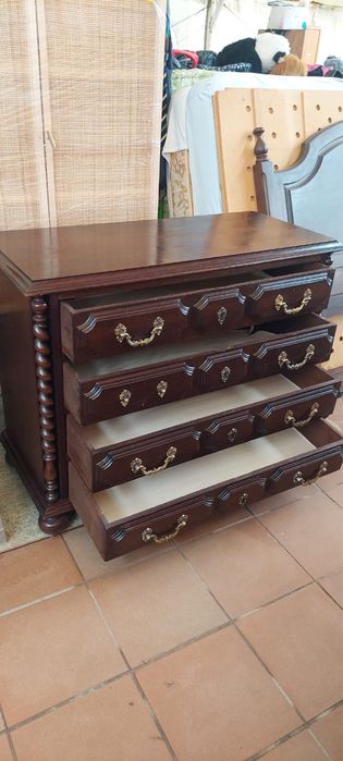 Comoda Madeiras escura