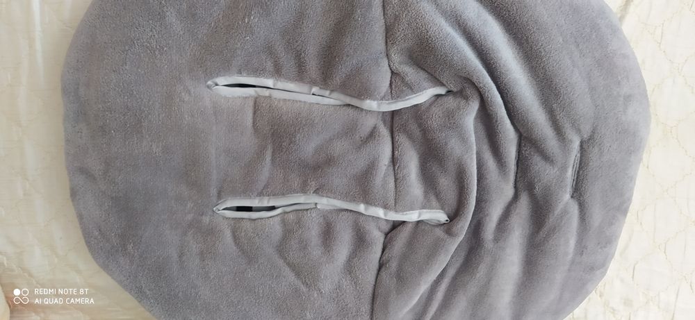 Polarowy podkład dla psa 8 zł