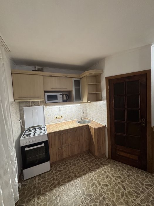 Затишна квартира-студія  | 1 поверх | 700-річчя | світло не вимикають