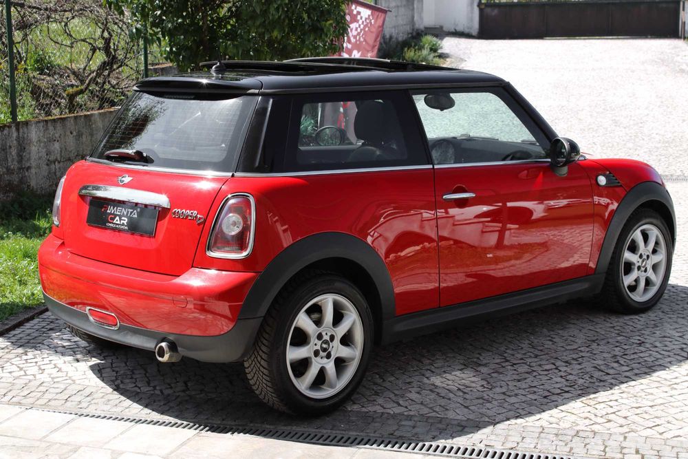 MINI Cooper D Chili 1.6 110CV (129€/Mês)