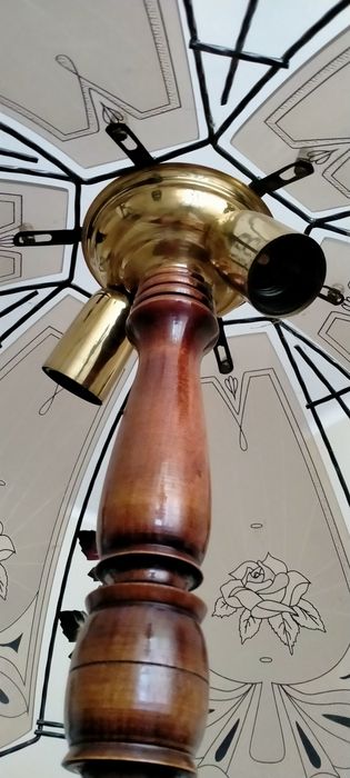 Lampa stojąca pokojowa podłogowa