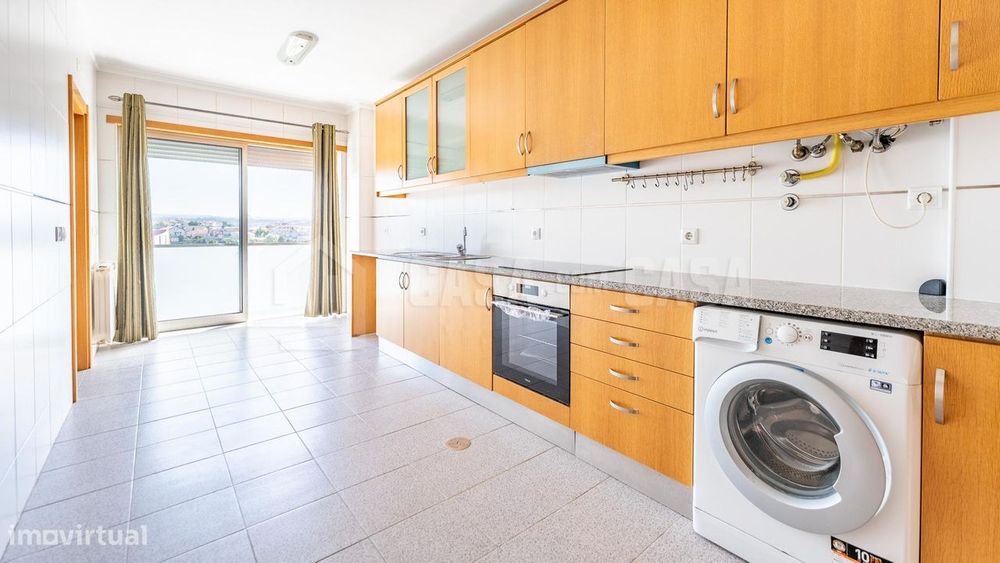 T3 Apartment Next to Continente