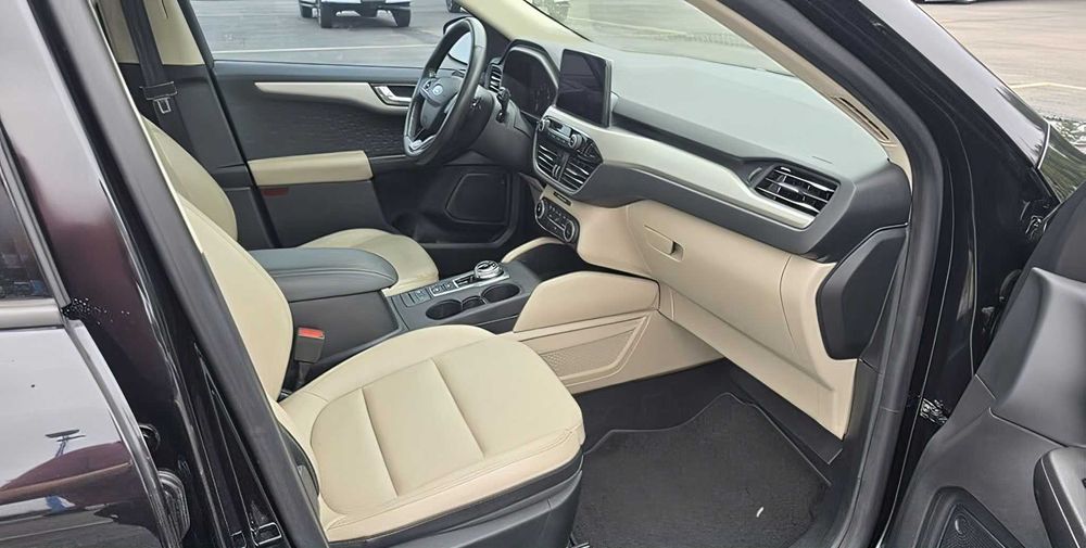 Ford Escape      2020