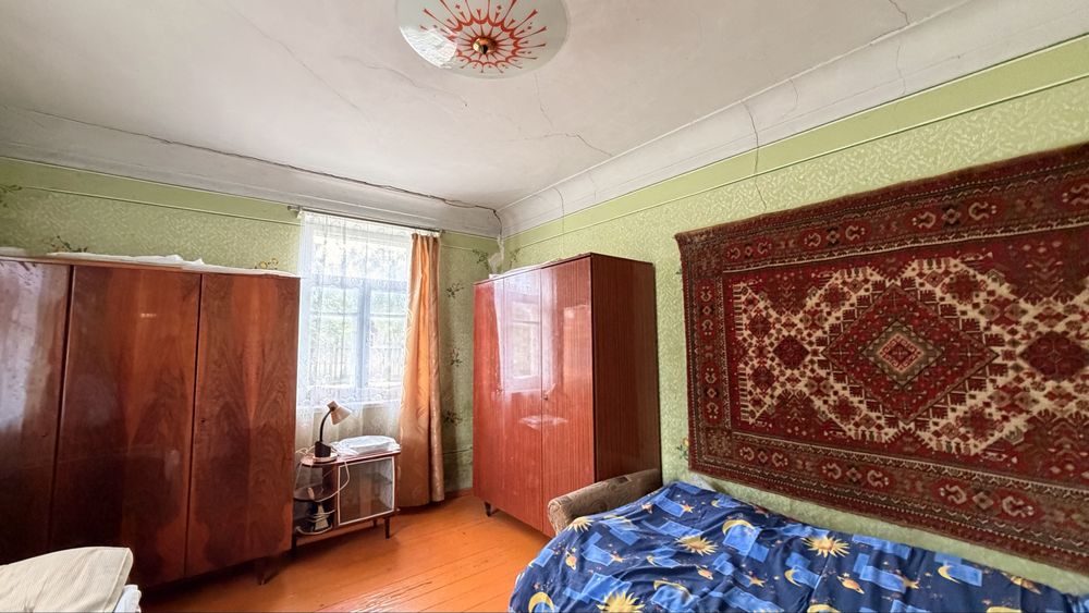 Продаж будинку в Бердичеві на 10сот