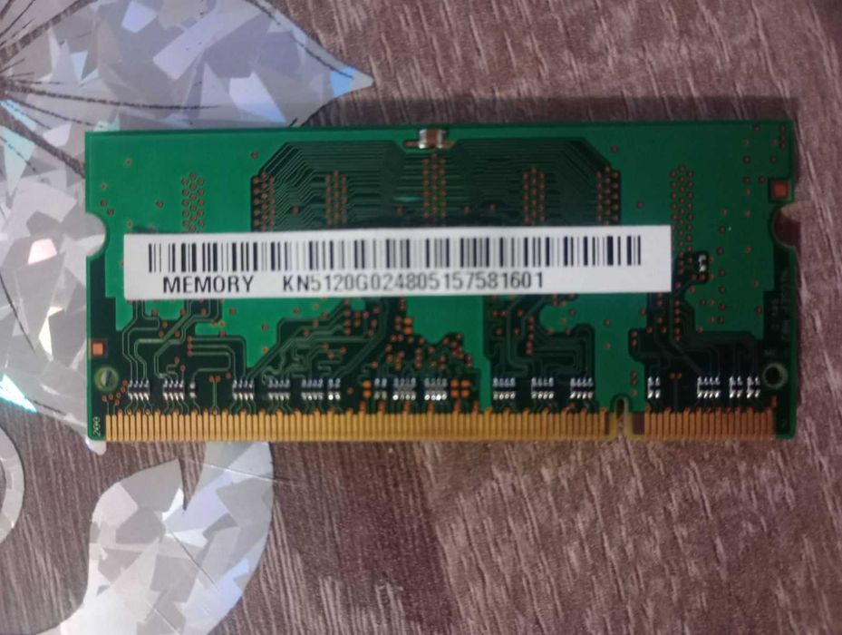 модуль оперативної пам'яті для ноутбука на 512MB