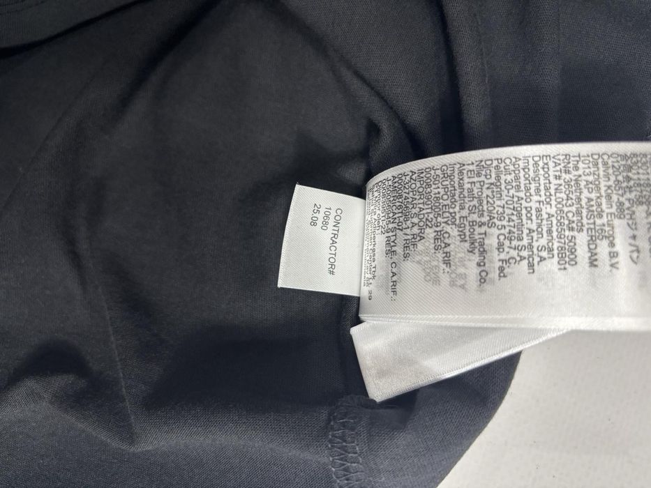 Футболкі. CAlvin Klein.  розмір C .М. Л. оригінал