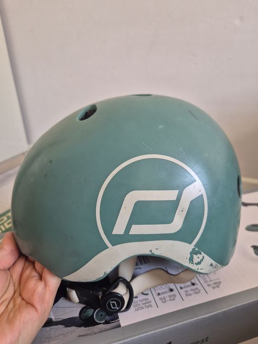 Scoot and ride plus kask