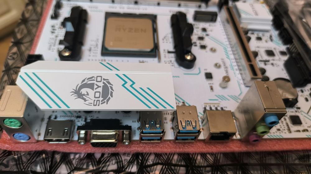 Набір для ПК AM4 Ryzen 5 5500 / SOYO B450m / 32gb 3200mhz