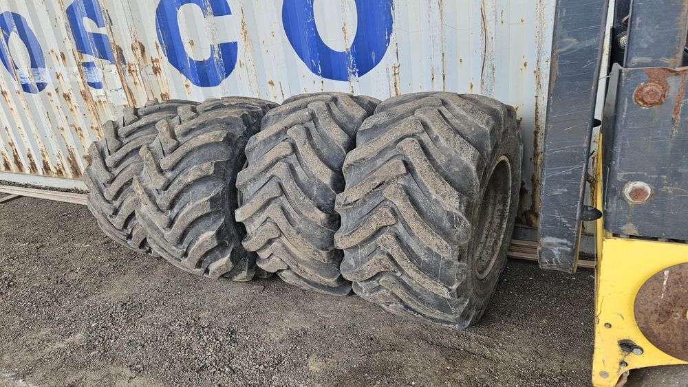 Sprzedam opony z felgami 4 sztuki nokian 600/50 22,5 24 pr TANIO