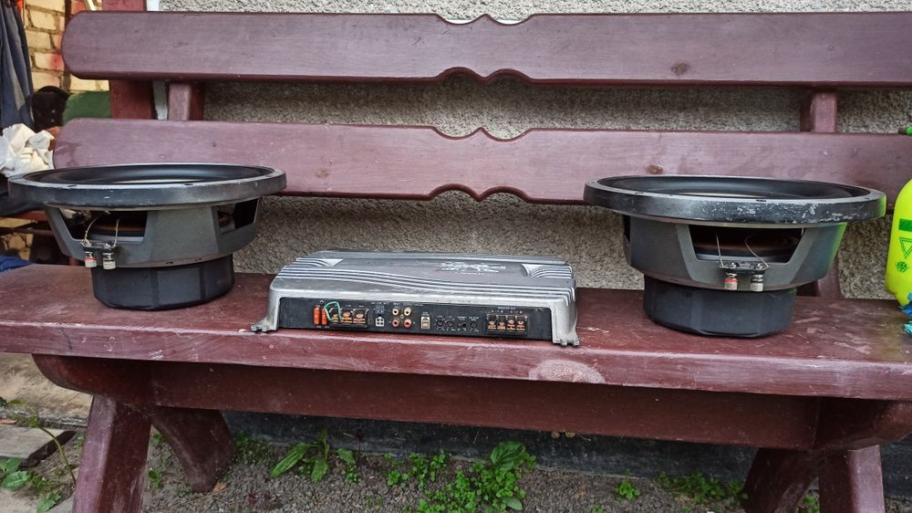 ПРОДАМ   акустику в машину  JVC, усілок  SONY