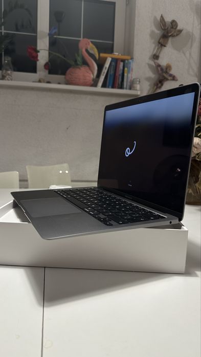 Laptop APPLE MacBook Air13,3 RetinaM1