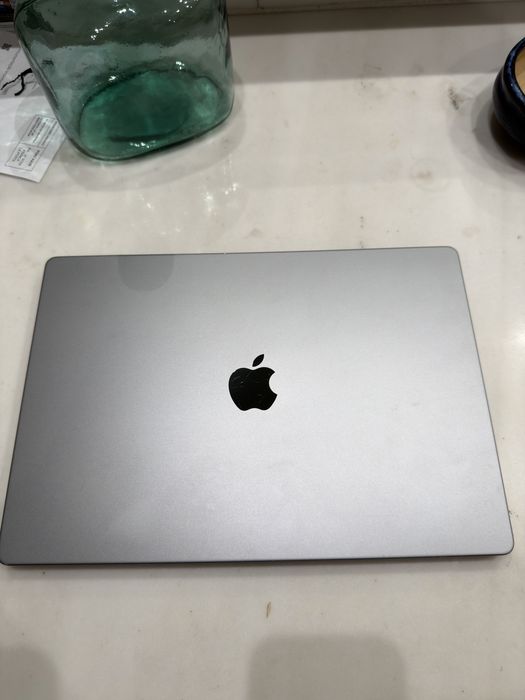 MacBook Pro 16” M2 Pro (2023) – 512GB