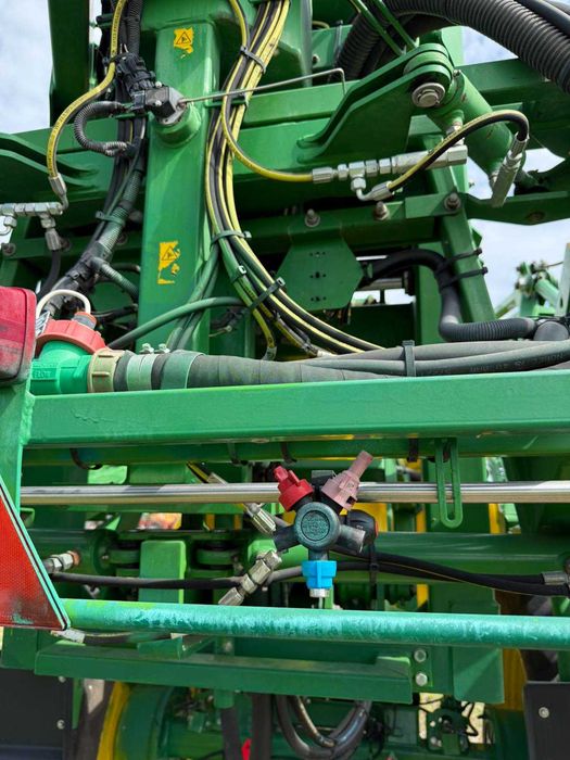 Обприскувач John Deere M952i