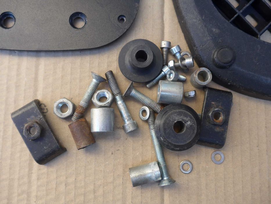 Suzuki xf 650 Freewind GIVI stelaz pod kufer centralny plyta Monolock