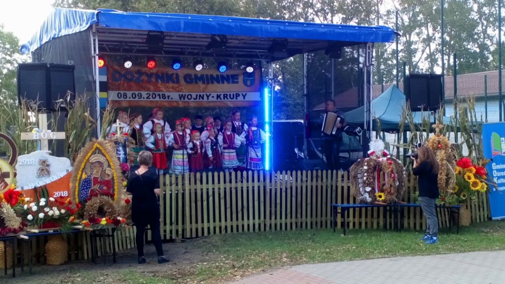 scena estrada mobilna 9x6 8x6 6x4,5 nagłośnienie, eventy  dożynki itd