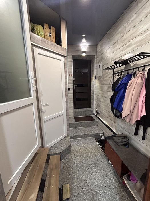 Продається квартира під бізнес