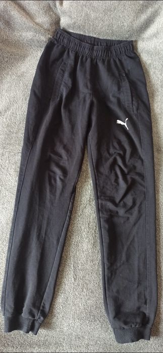 Czarne spodnie dresowe sportowe joggery unisex rozmiar S Puma
