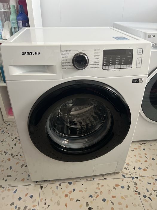 Pralka Samsung EcoBubble 9 kg - 3 lata używana, wyglada jak Nowa