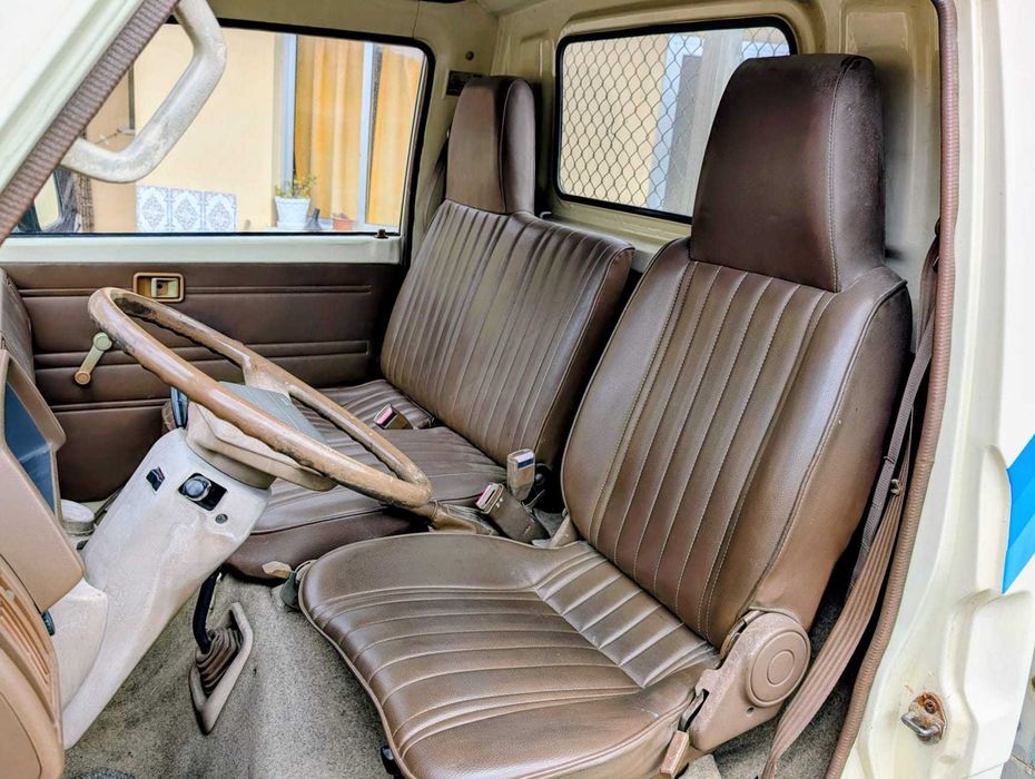 Mazda E2200 Pick-Up