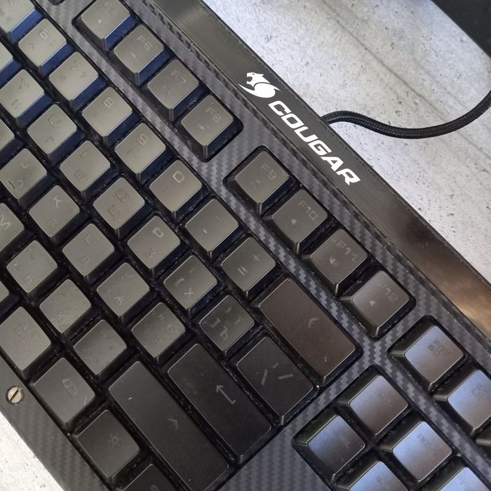 Ігрова клавіатура Cougar Aurora S Black
повністю ро