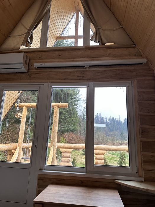 Будиночок в Карпатах